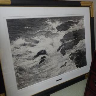 荒波の墨絵