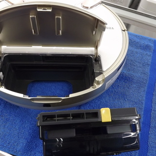 値下げ！東芝 TOSHIBA ロボットクリーナー トルネオロボ  VC-RVD1 2014年製 ホワイト 掃除機　西岡店の画像