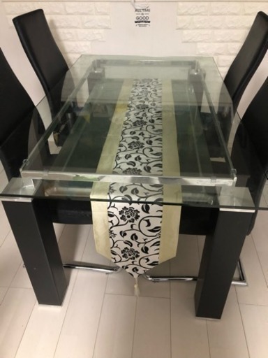 ダイニングテーブル  更におまけ付き！