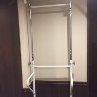 ぶら下がり健康器 マルチジム ホワイトの画像