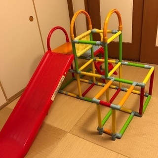 ワンワンうーたんジャングルジム滑り台