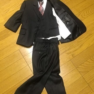 フォーマルスリーピースキッズスーツ‼️