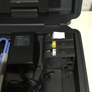 キングジム KINGJIM テプラ TEPRA PRO ラベルライター SR828 取説、ACアダプター、テープ3本付きの画像
