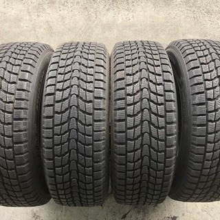 スタッドレス   215/70R16