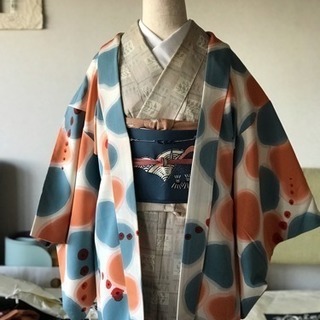 美品、華やかな春を思わせる正絹羽織り。