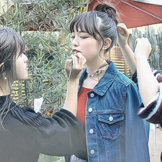 アーティスト＆タレントのヘアメイク（業務委託、外注扱）の画像