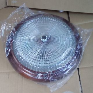 古いトラック、ボートの電気