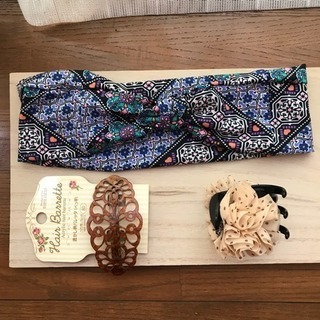 【お話し中】中古 ヘアアクセサリー8点セットの画像
