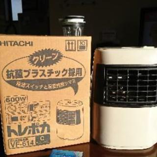 値下げ‼️ 電源コンセント式ミニファンヒーター(HITACHI製...