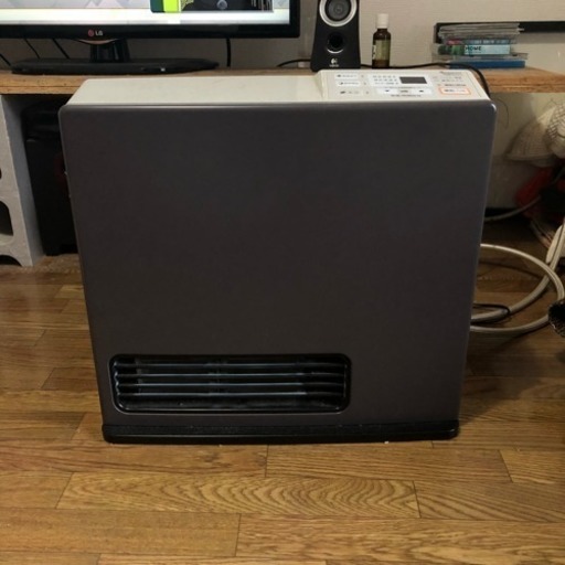 【中古美品】リンナイ ガスファンヒーター  ホースも付けます！