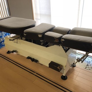 【整骨院・整体院】カイロベッド　マニプレーション台 リホーマー MR100型 明和工業の画像
