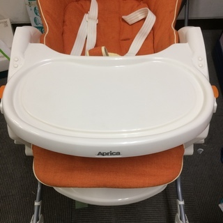 美品　アップリカ　ハイローチェア　USED　調布市