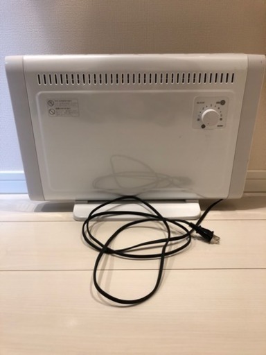 電気パネルヒーター