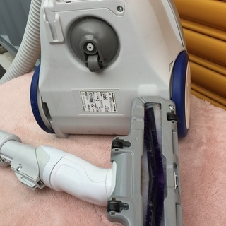 Panasonic/パナソニック★紙パック式クリーナー 電気掃除機 MC-L11AE6 ブルー 2010年製の画像