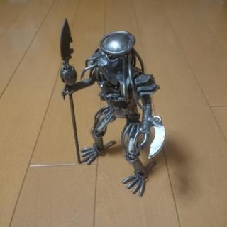 プレデター　金属製