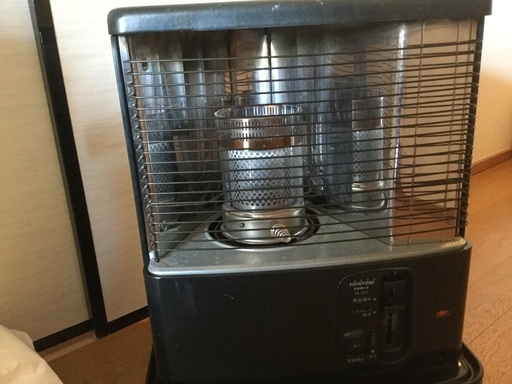 〈お取引中です〉昔ながらのストーブです٩( 'ω' )و