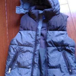 GAP Kids 120cm 冬の袖無しジャケット　ベスト　フー...