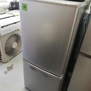 2011年製！シルバーの138Lの冷蔵庫です☆⑦