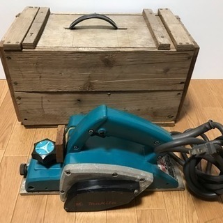マキタ 電気カンナ 1900B 木箱付 動作確認済