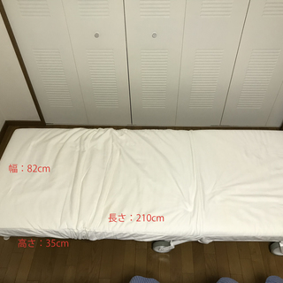 IKEAの1人掛けソファーベッド　IKEA PS LoVAS
