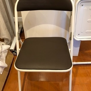 お値下げ美品パイプ椅子 4脚あります