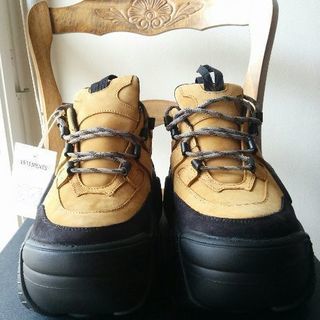 LondonのDSMで購入！新品未使用100％正規品！タグ付きvetements swear platform sneakers ヴェトモンスウェアープラットフォームシャツパンツスニーカーブーツの画像