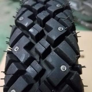 スクーター中古スパイクタイヤ3.00-10　ボンスン　スパイクタイヤ