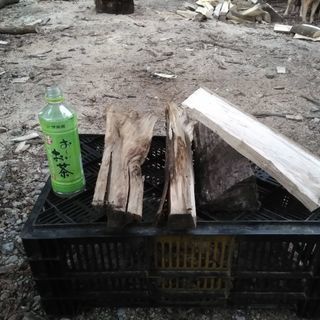 【在庫少なめ】広葉樹２シーズン乾燥薪！長さ３５cm。シイ・ブナ中...