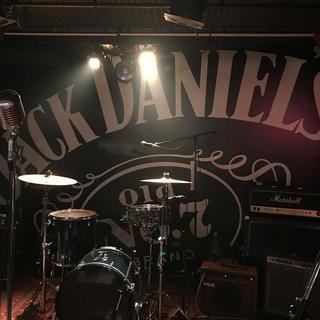 ロカビリー・バンドのギタリスト募集 ♪