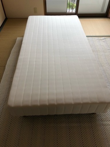 値下げしました！脚付きマットレスベッド