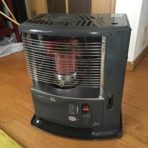 シャープ 石油ストーブ タンク容量3.3L HSR-240 SHARP