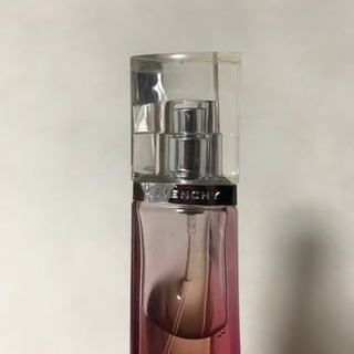 ジパンシィの香水の画像