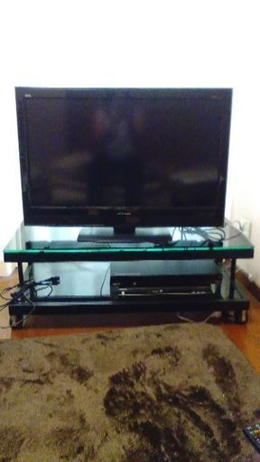 MITSUBISHI 液晶テレビ　32型　　TV台もお付けします　ほとんど使ってない美品です