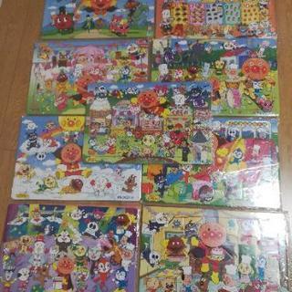 中古　アンパンマンパズル9種類セット