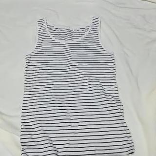 UNIQLOタンクトップ