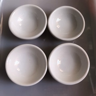 磁器の小さなお皿