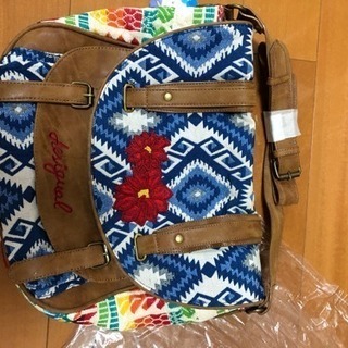 デシグアル トートバッグの画像