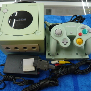 ニンテンドー　ゲームキューブ　GC　任天堂　本体　ゲーム機　西岡