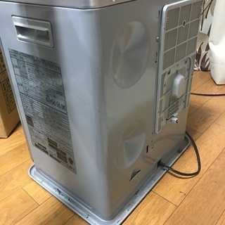値下げ！ 5/5 トヨトミ 石油ファンヒーターの画像