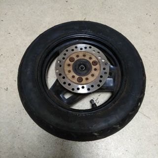 タイヤ