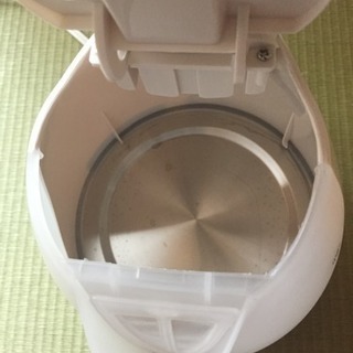電気ケトル KOM KTD-200の画像