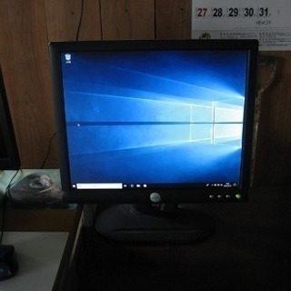 液晶モニター差し上げます。