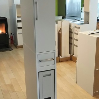 米びつ22㎏付き　隙間収納庫　（未使用品）　格安