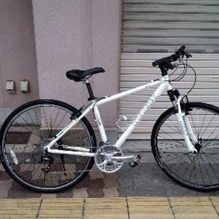 TREK 7300FX 700c Fサス付きクロスバイク アルミ...