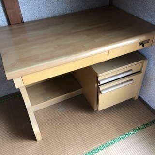 （取引終了）学習机 中古 子ども用勉強机 木製 多数のお問合せあ...