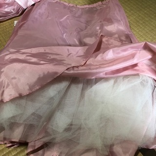 ピンクドレスの画像