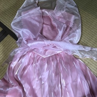 ピンクドレスの画像