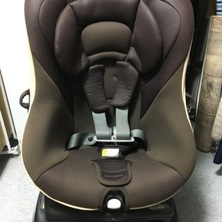 【大幅値下げ！】コンビ チャイルドシート 回転式 18kg以下