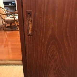 アンティークサイドボードの画像