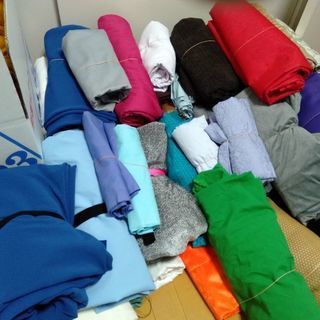 各約1m〜2m、布地の切れ端お譲りします